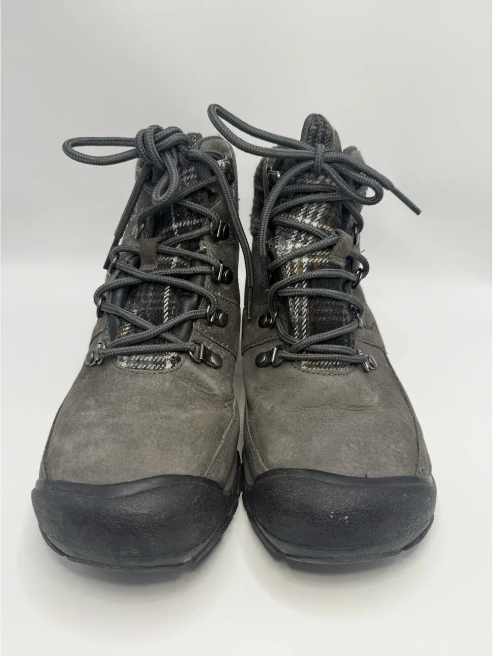 Keen Women's Kaci III Winter MidWp Magnet/Blk Plaid Size 6.5